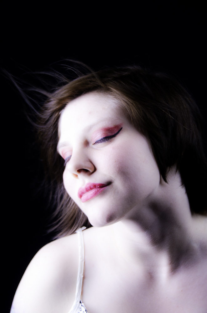 Female model photo shoot of Jessica Ewan by Incubi Portrait Studio