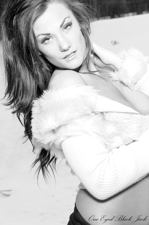 Female model photo shoot of Jules XOXO