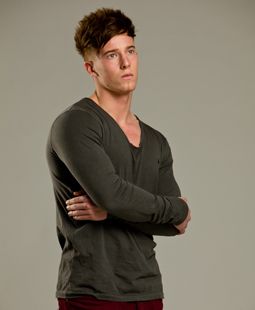 Male model photo shoot of Elliot Dent