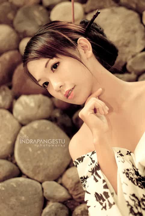 Female model photo shoot of Mii Chan