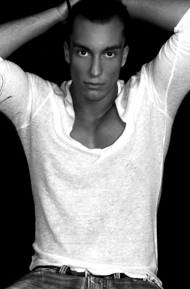 Male model photo shoot of Christian  Moreno