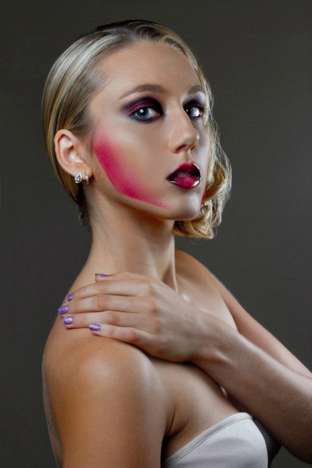 Female model photo shoot of Emily Weaver