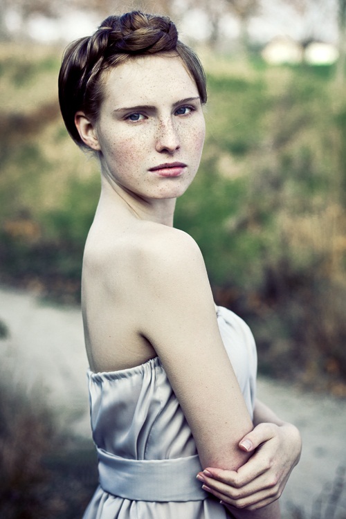 Female model photo shoot of Pralinchen