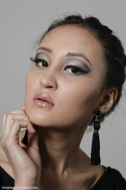 Female model photo shoot of Phoenix Mai