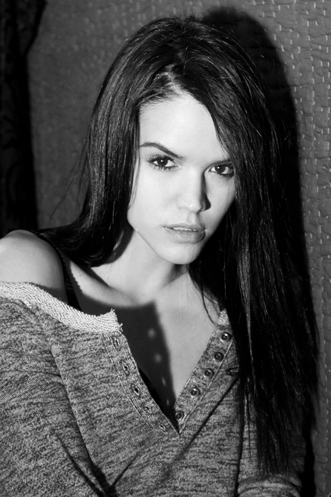 Female model photo shoot of Jaclyn Hartman