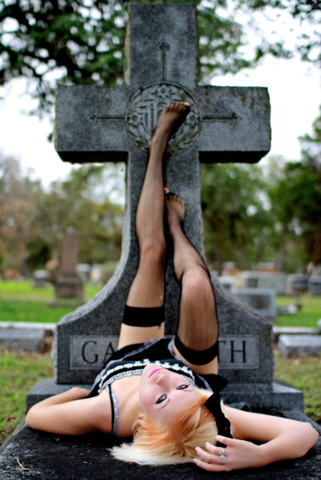 Female model photo shoot of Bri Brii in austin texas