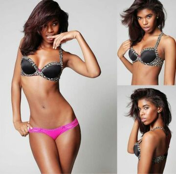 Female model photo shoot of Yasmeen Gomes