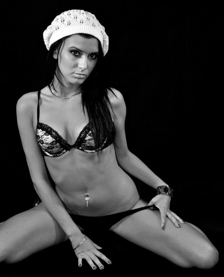 Female model photo shoot of Lauren London by Digital Dream Pictures