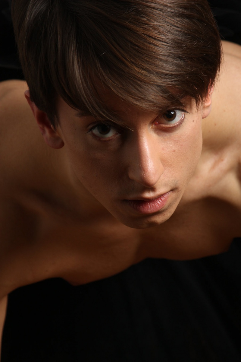 Male model photo shoot of Albypretty