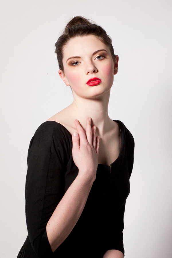 Female model photo shoot of Nikki Norton MUA by JenniferKG
