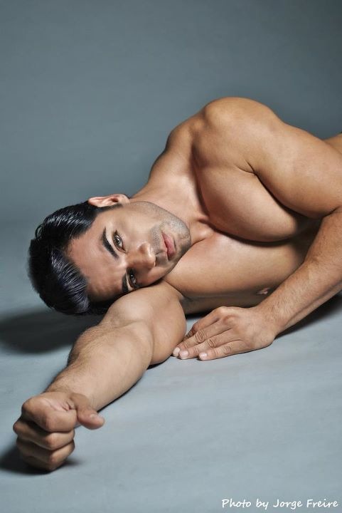 Male model photo shoot of MalcolmGianella