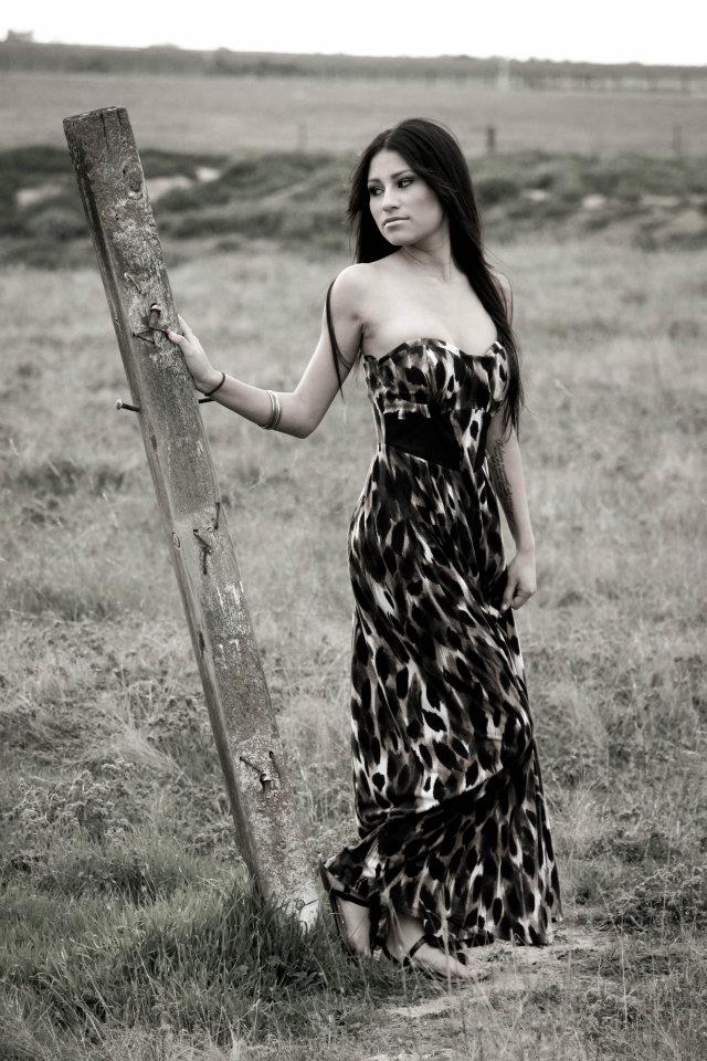 Female model photo shoot of Deja Ramirez