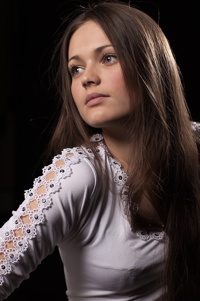 Female model photo shoot of AngeliqueNik
