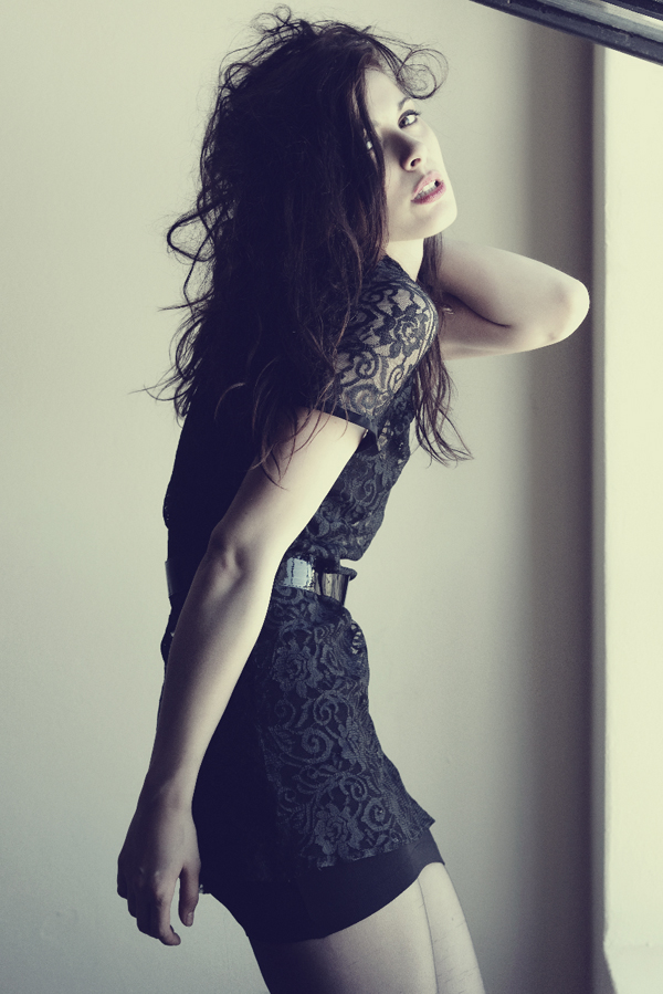 Female model photo shoot of Emma Dunne by TXPHOTO