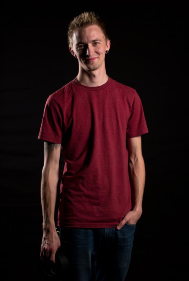 Male model photo shoot of Nate Fellman