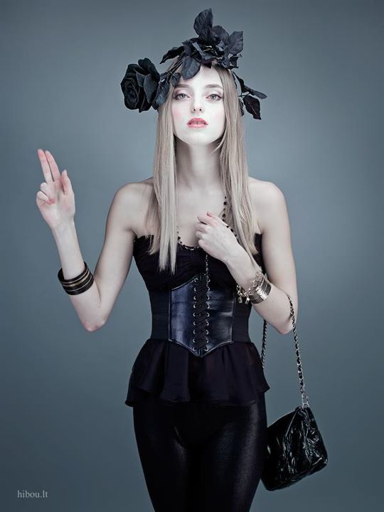Female model photo shoot of Marija Unkind by NatalieShau