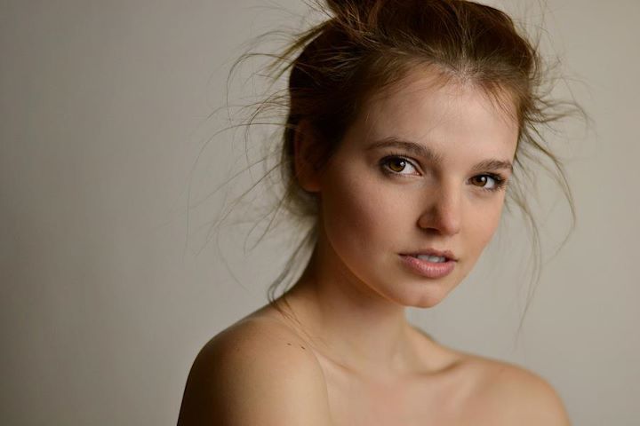 Female model photo shoot of Devon Peters 