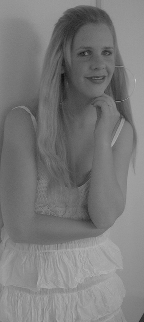Female model photo shoot of Liselotte muusse