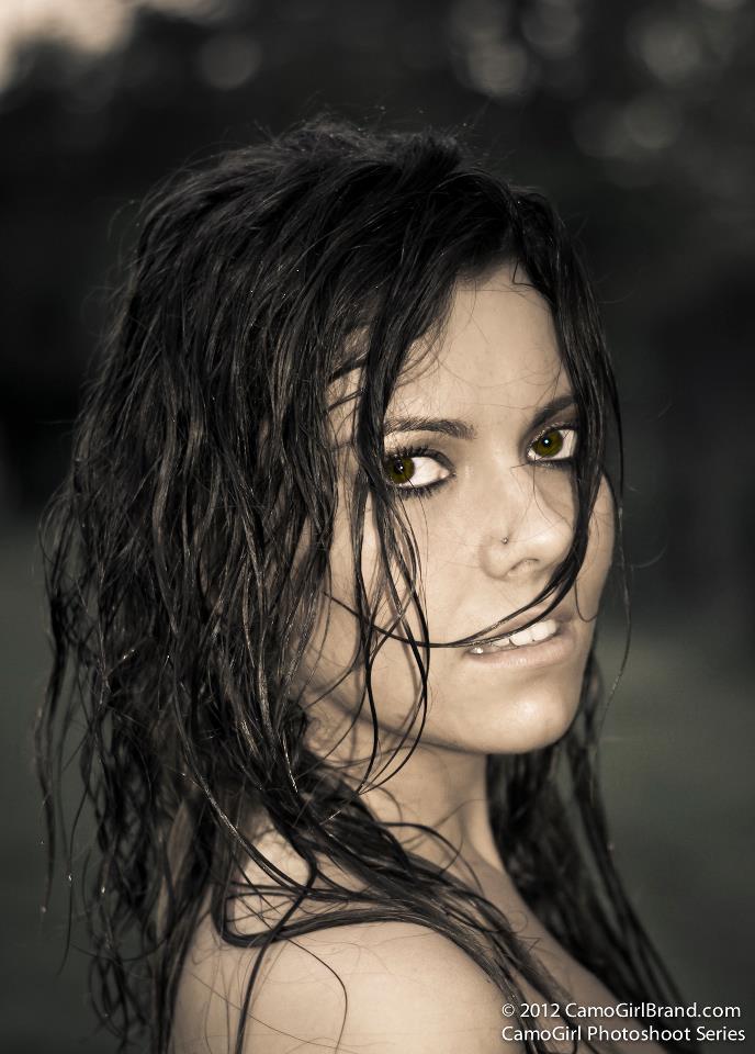 Female model photo shoot of lesli lockwood
