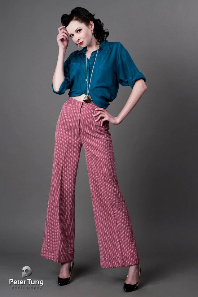 Female model photo shoot of Laurel Banks