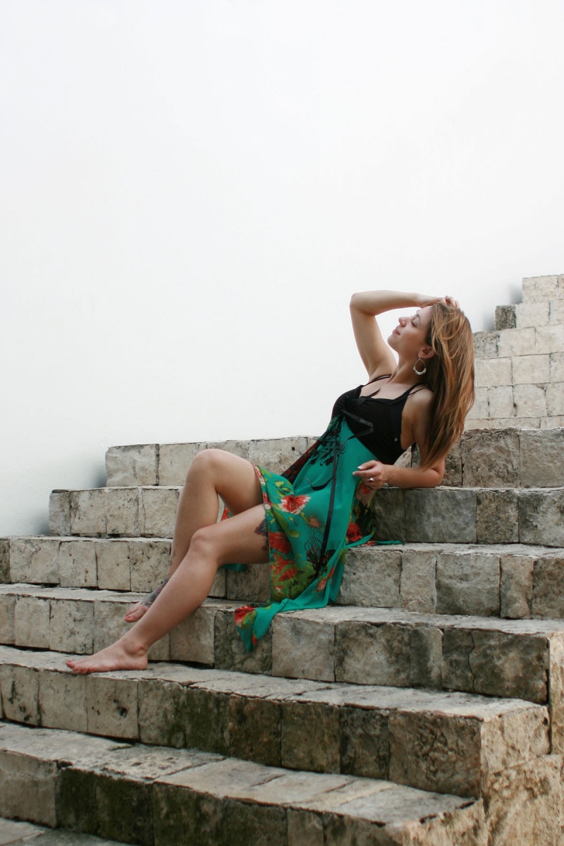 Female model photo shoot of Jessika Dahl in Playa Del Carmen