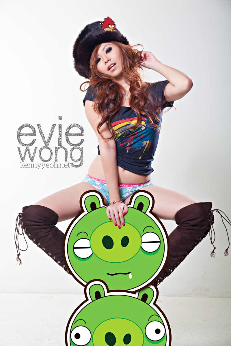 Female model photo shoot of EvieWong