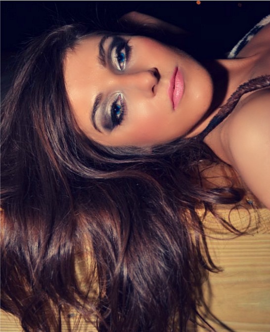 Female model photo shoot of Melans Beauty pro