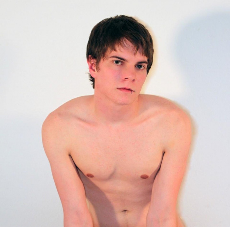 Male model photo shoot of Matthew7792