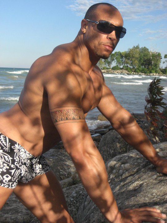 Male model photo shoot of JL BLACKWELL and ROC422 in CHICAGO LAKE FRONT.