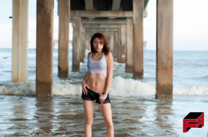 Female model photo shoot of Ashley Jinx