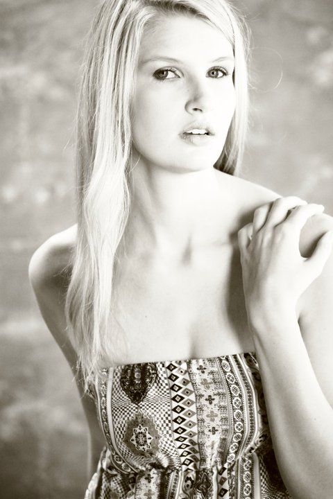 Female model photo shoot of Savannah J White