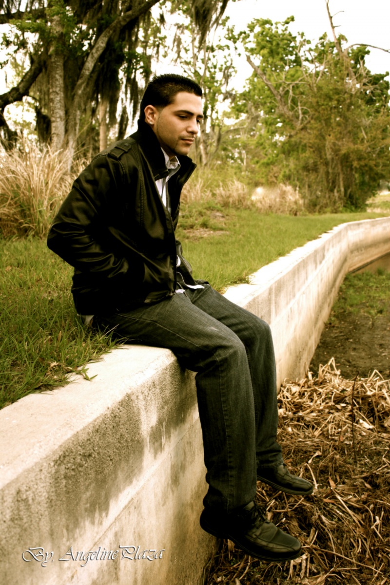 Male model photo shoot of Guillo Gonzalez in Orlando,FL