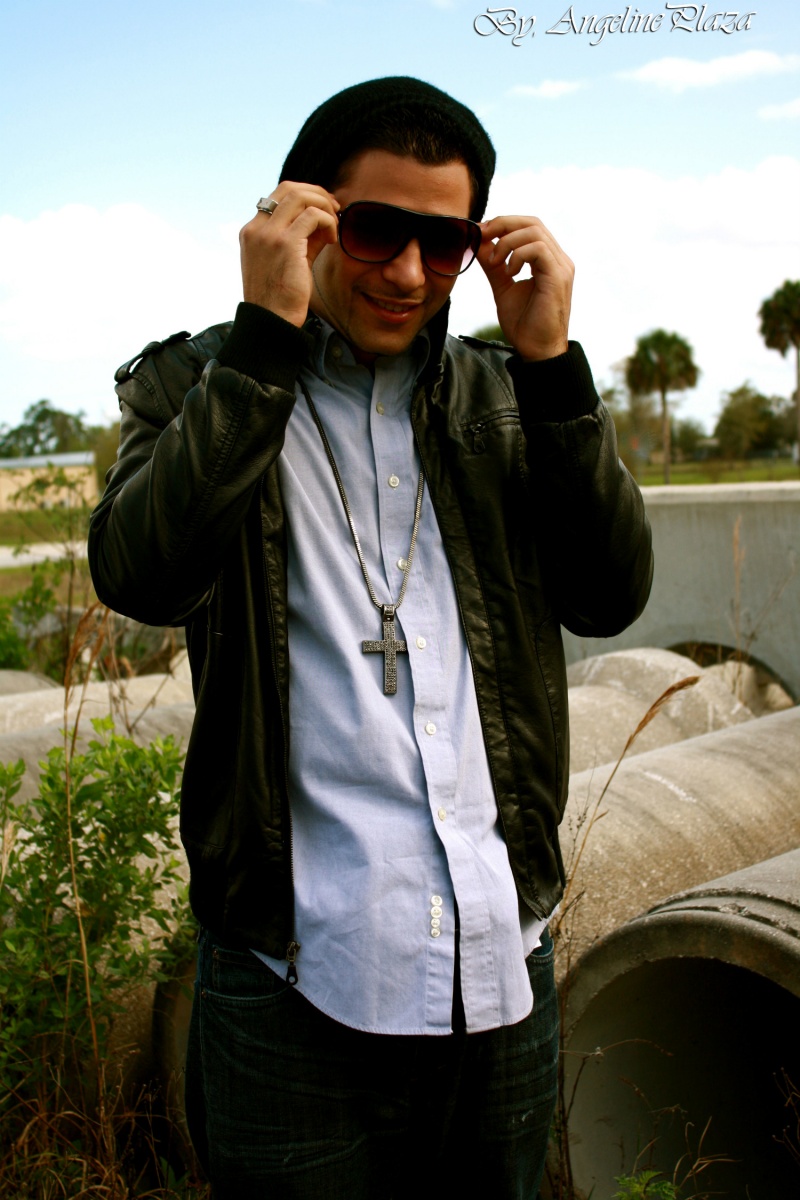 Male model photo shoot of Guillo Gonzalez in Orlando,FL