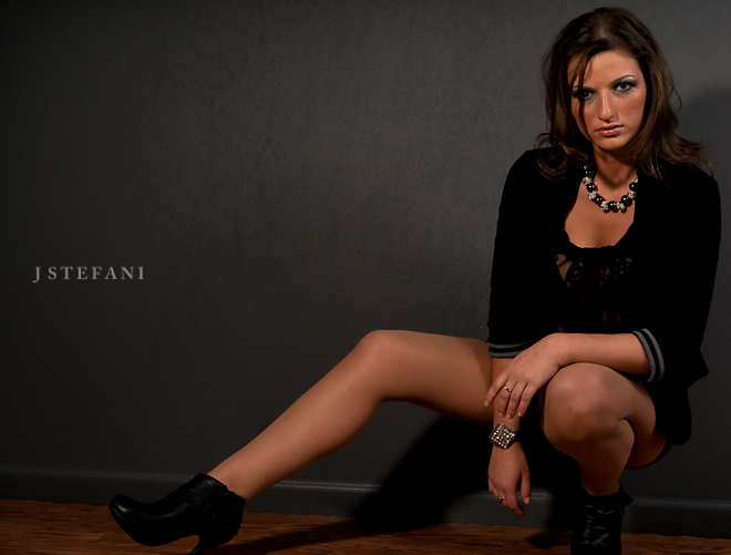 Female model photo shoot of Aneta 90 in Stefani Photography
