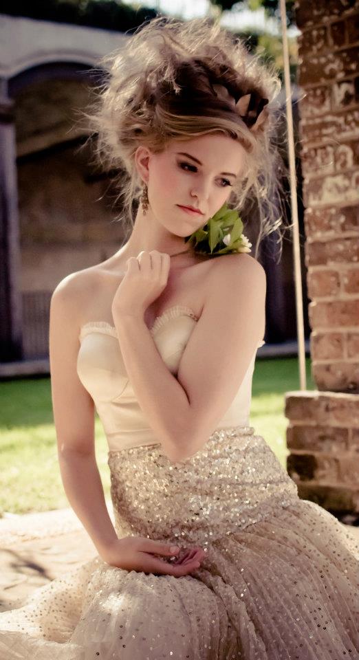 Female model photo shoot of Cordelia Grace in Paddington Reservoir
