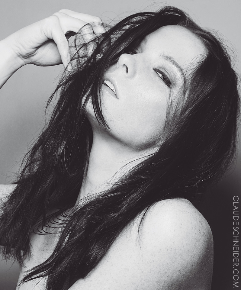 Female model photo shoot of Hannah-Ashlea by Claude Schneider