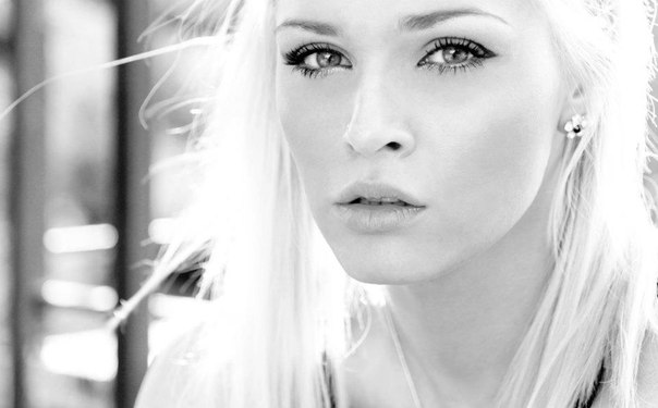 Female model photo shoot of Stefi Novi