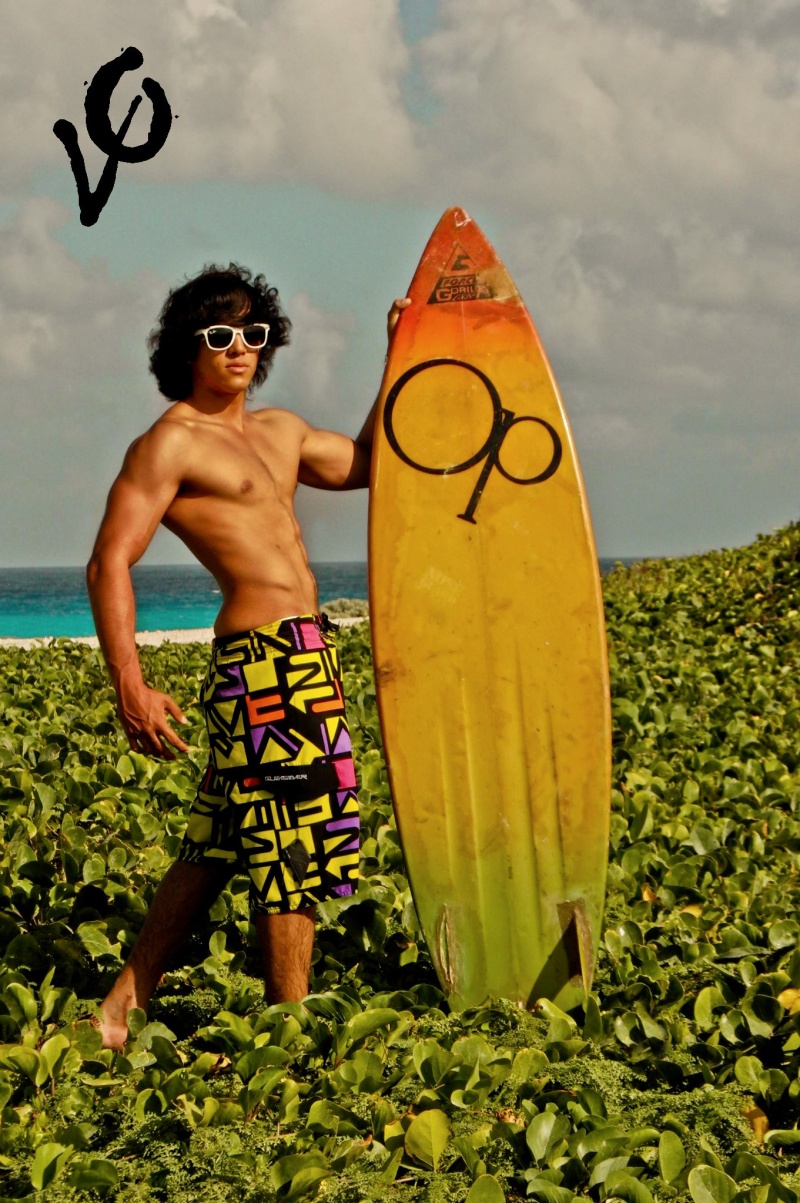 Male model photo shoot of Victor Ozuna in Cancun