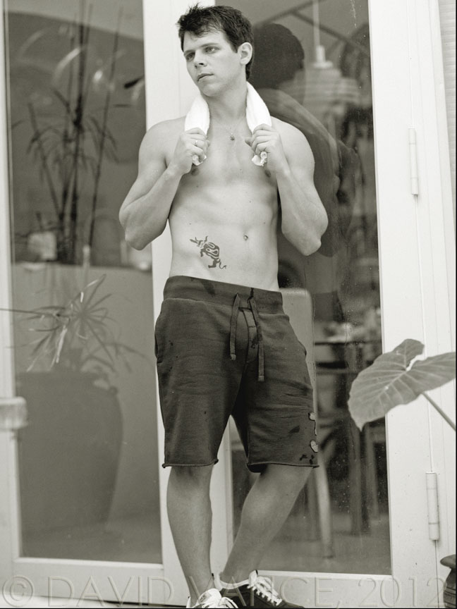 Male model photo shoot of Joseph Daniels in Miami