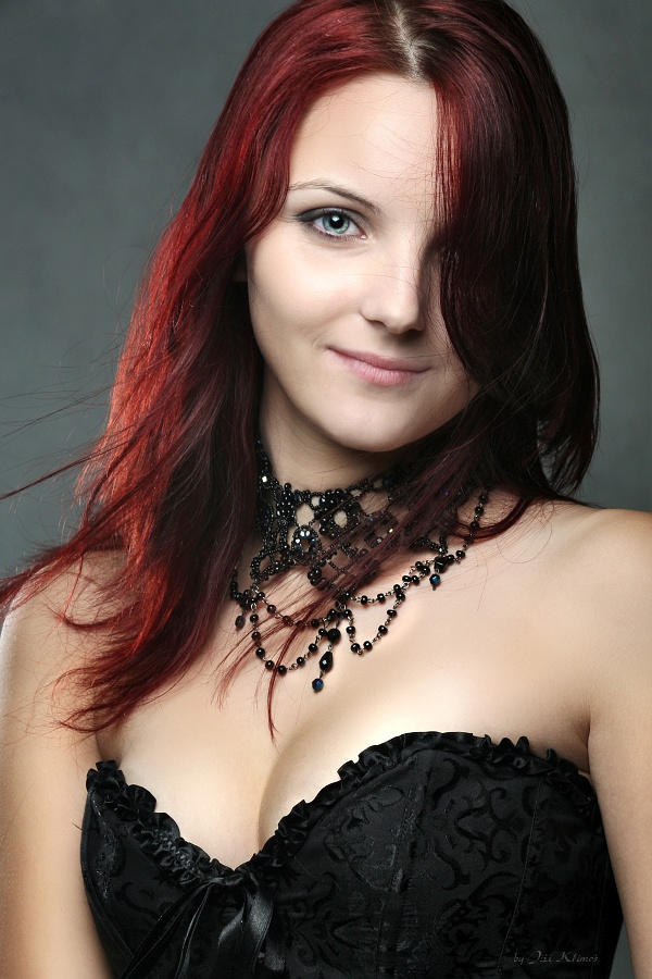 Female model photo shoot of rosenrotka