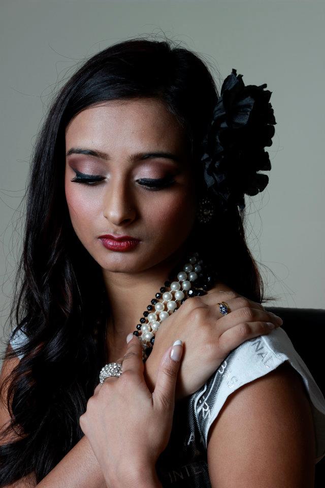 Female model photo shoot of Rakhee Nayee
