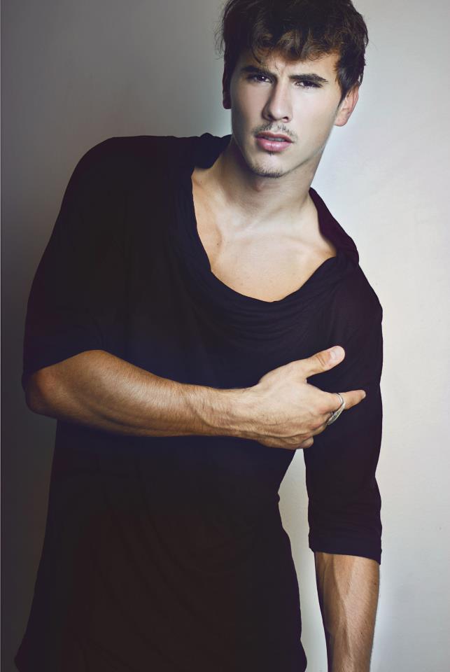 Male model photo shoot of Yoann R