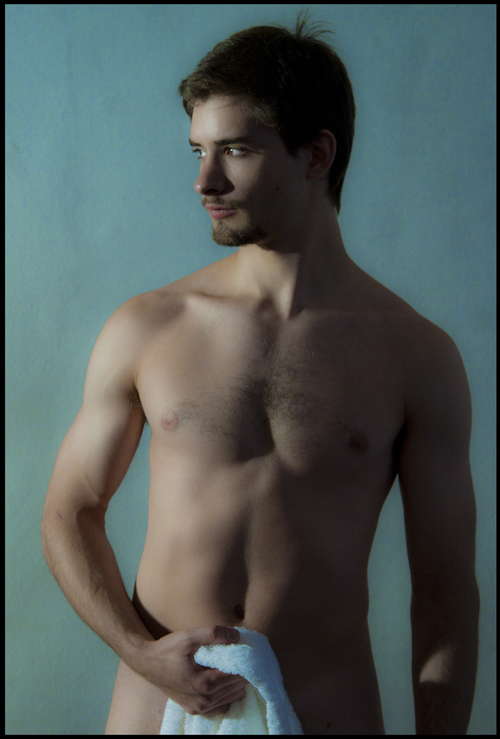 Male model photo shoot of Matias Keib in Studio in Buenos Aires.