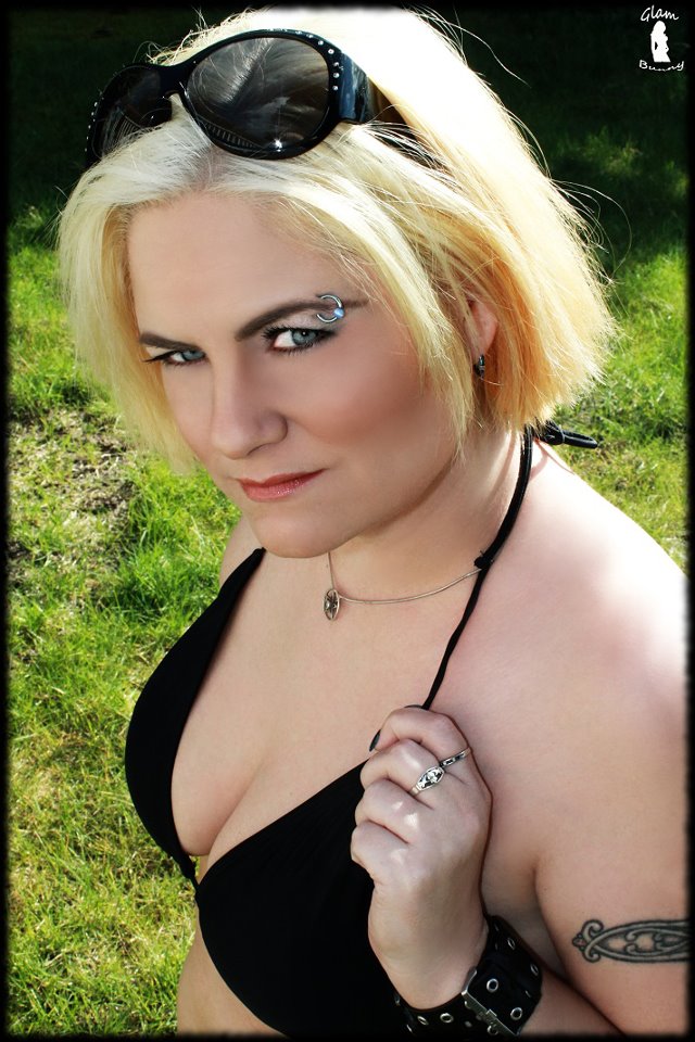 Female model photo shoot of RavenAlexis by Glam Bunny in Bellevue, WA, makeup by ElectricSkittles Makeup