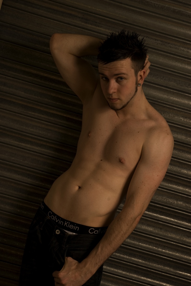 Male model photo shoot of Leigh Sorrell