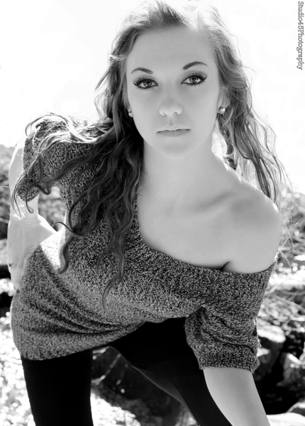 Female model photo shoot of Amanda Doreen by Studio45Photography in Bancroft Rapids