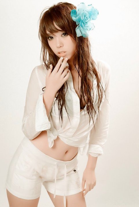 Female model photo shoot of Aki_Lee