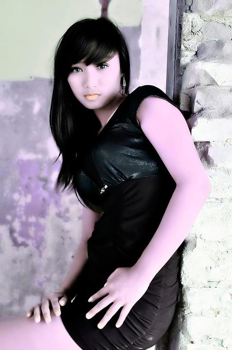 Female model photo shoot of Lily Indriyana Putri