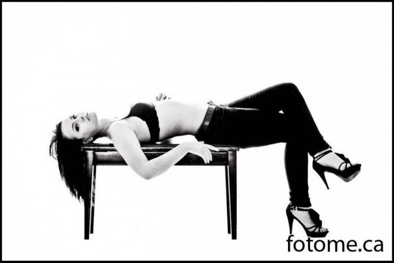 Female model photo shoot of Helena Cassanova