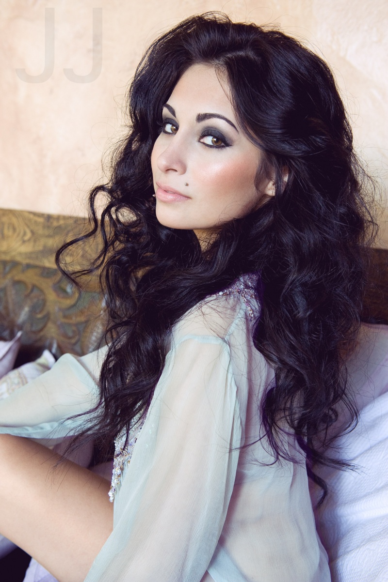 Female model photo shoot of Maritza Ortiz 